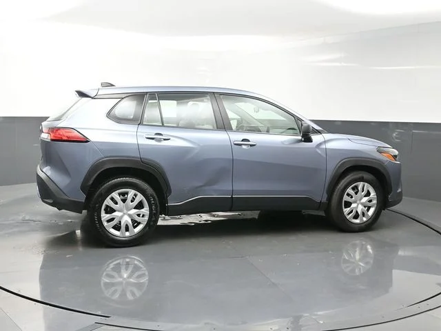 Used 2025 Blue Toyota L image 8