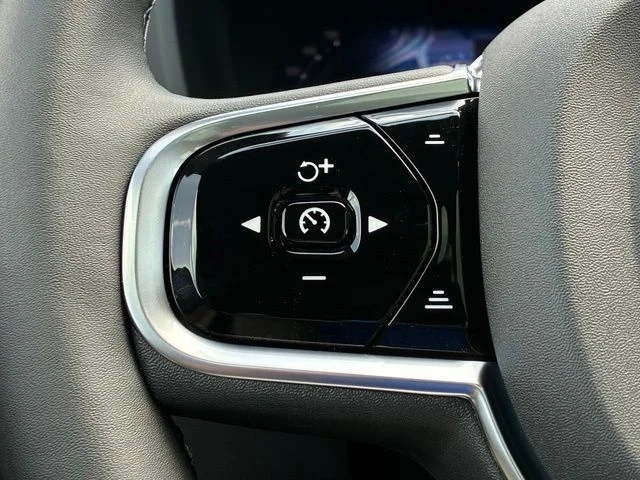 New 2026 Bright Dusk Volvo Plus image 11