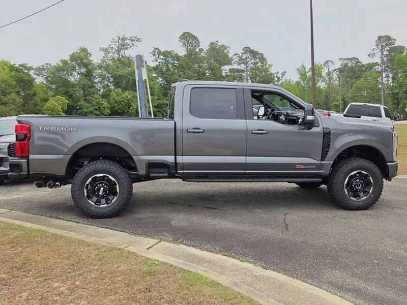 New 2026 Carbonized Gray Metallic Ford F-350® Platinum® image 12