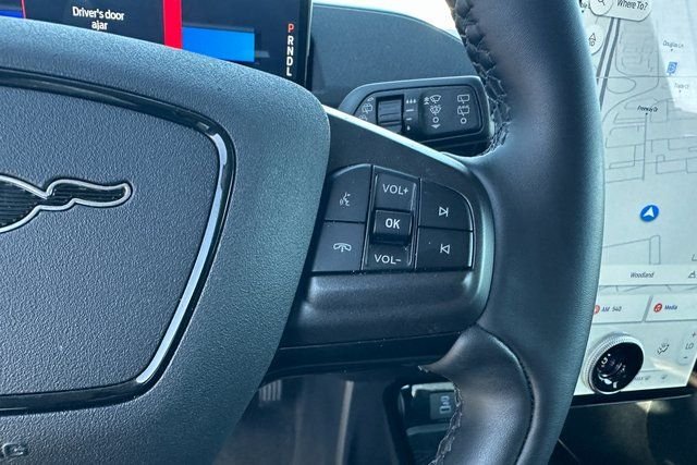 Used 2023 Space Gray Ford Select image 17