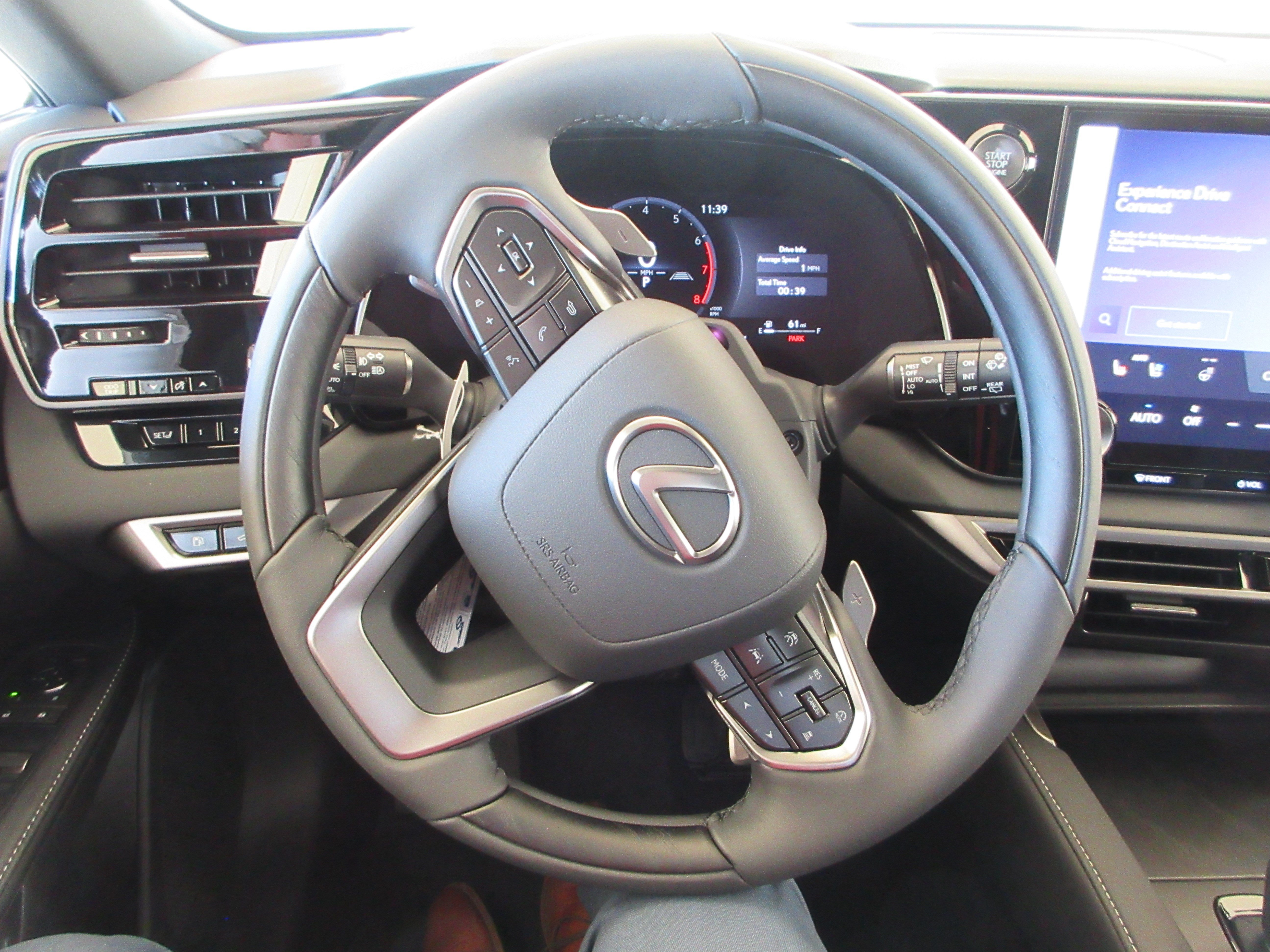New 2026 Nori Green Pearl Lexus PREMIUM image 33