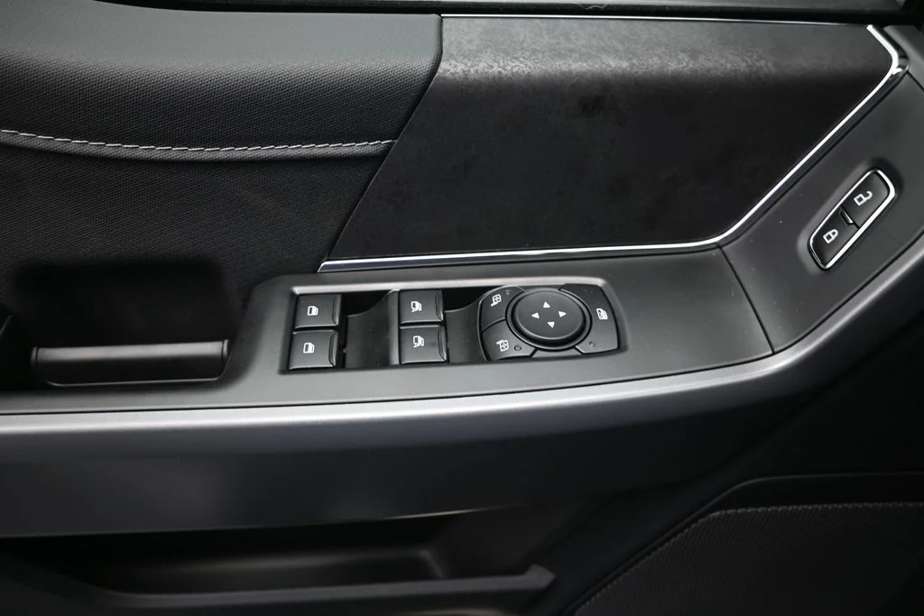 New 2026 Oxford White Ford XLT image 15