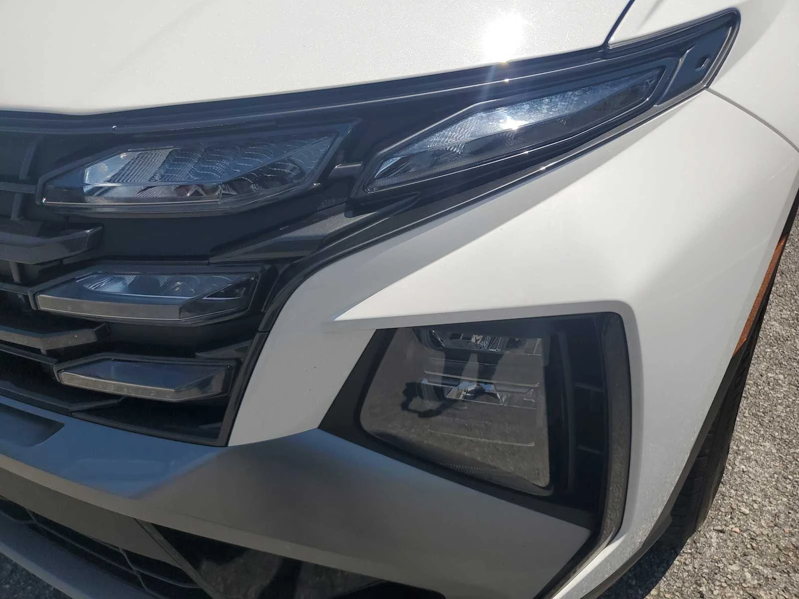 Used 2025 White Hyundai SEL image 10