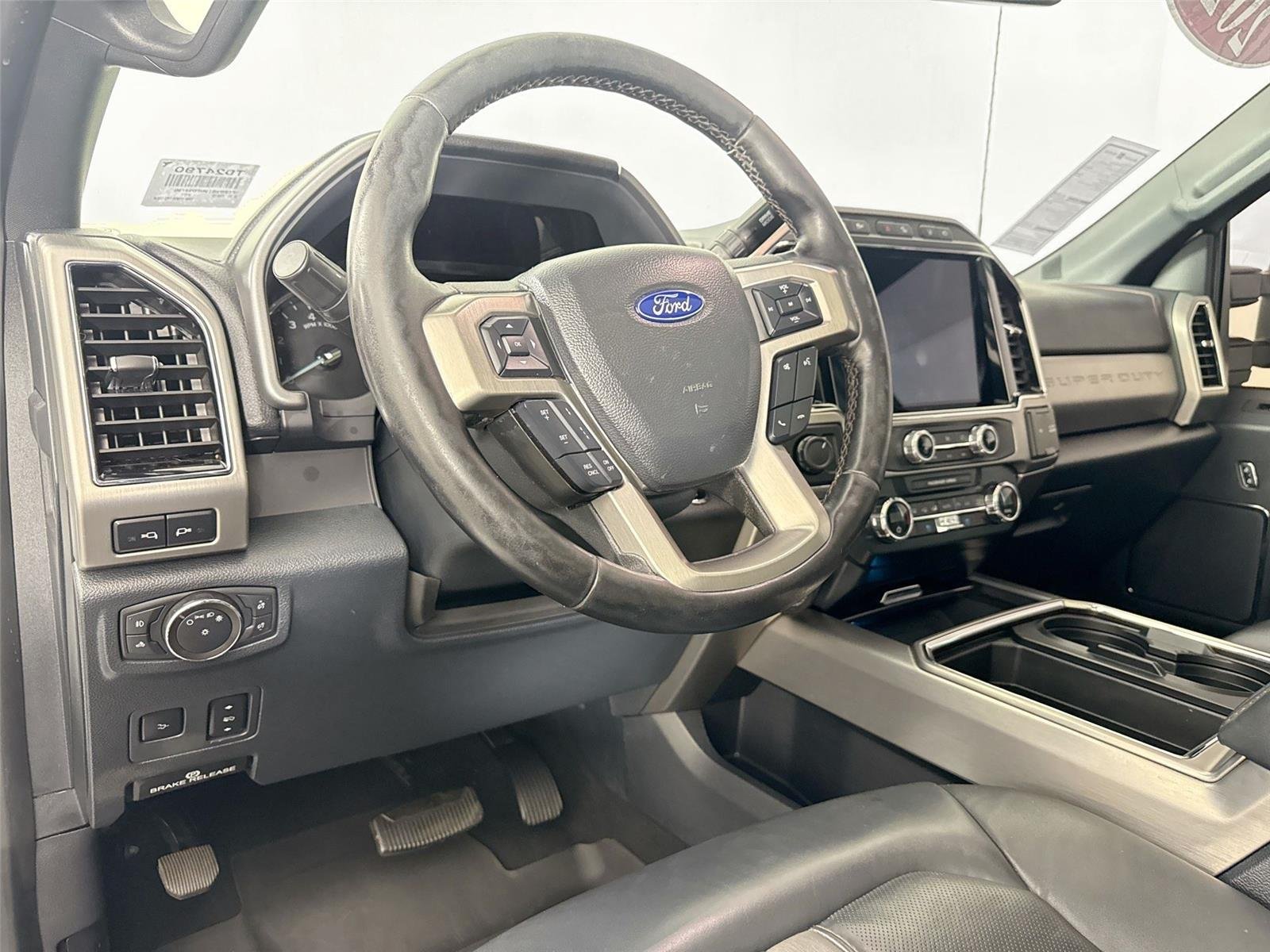 Used 2022 Star White Metallic Tri-Coat Ford Platinum image 4