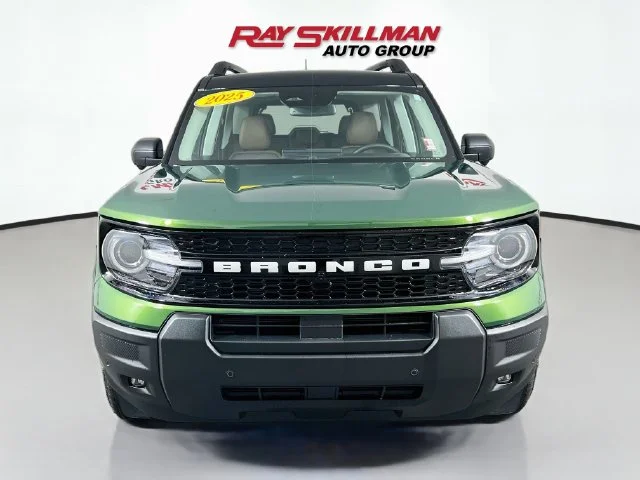 Used 2025 Green Ford Outer Banks image 2