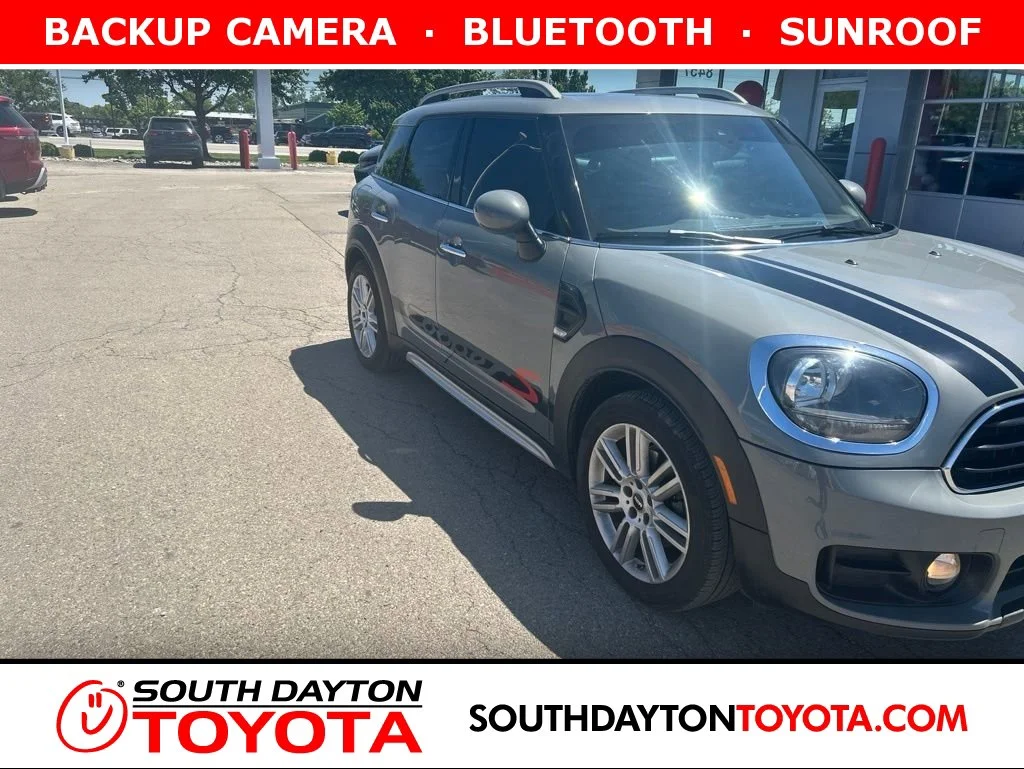 2019 MINI Countryman Cooper Signature's photo