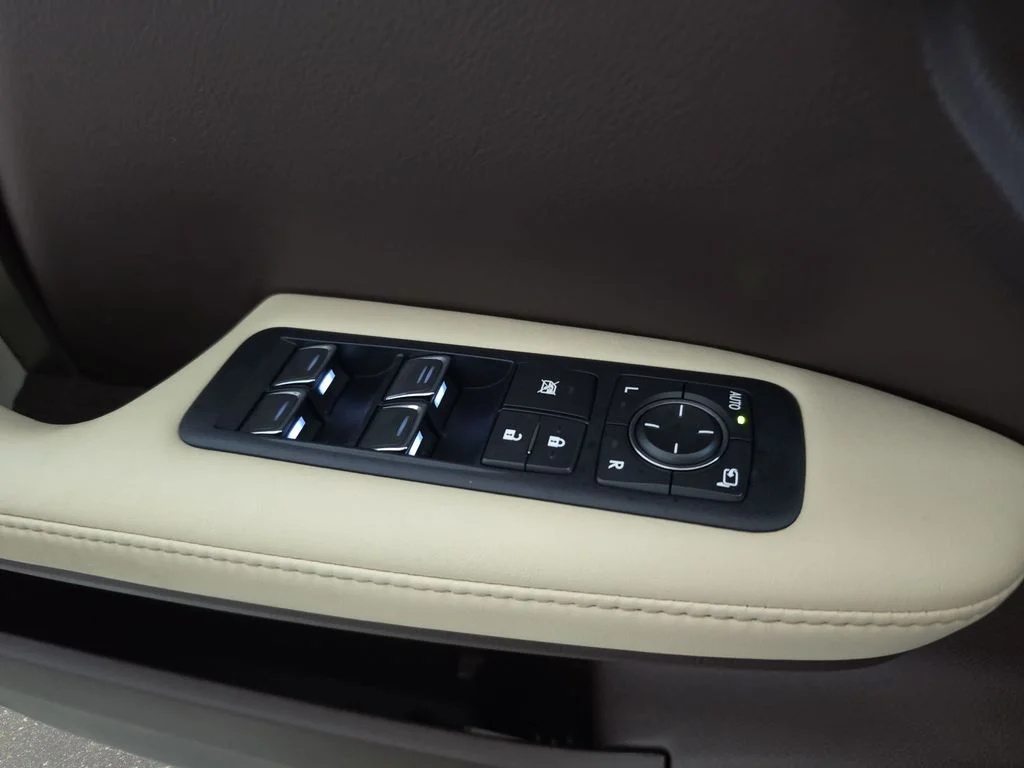 Used 2017 Beige Lexus 350 image 29