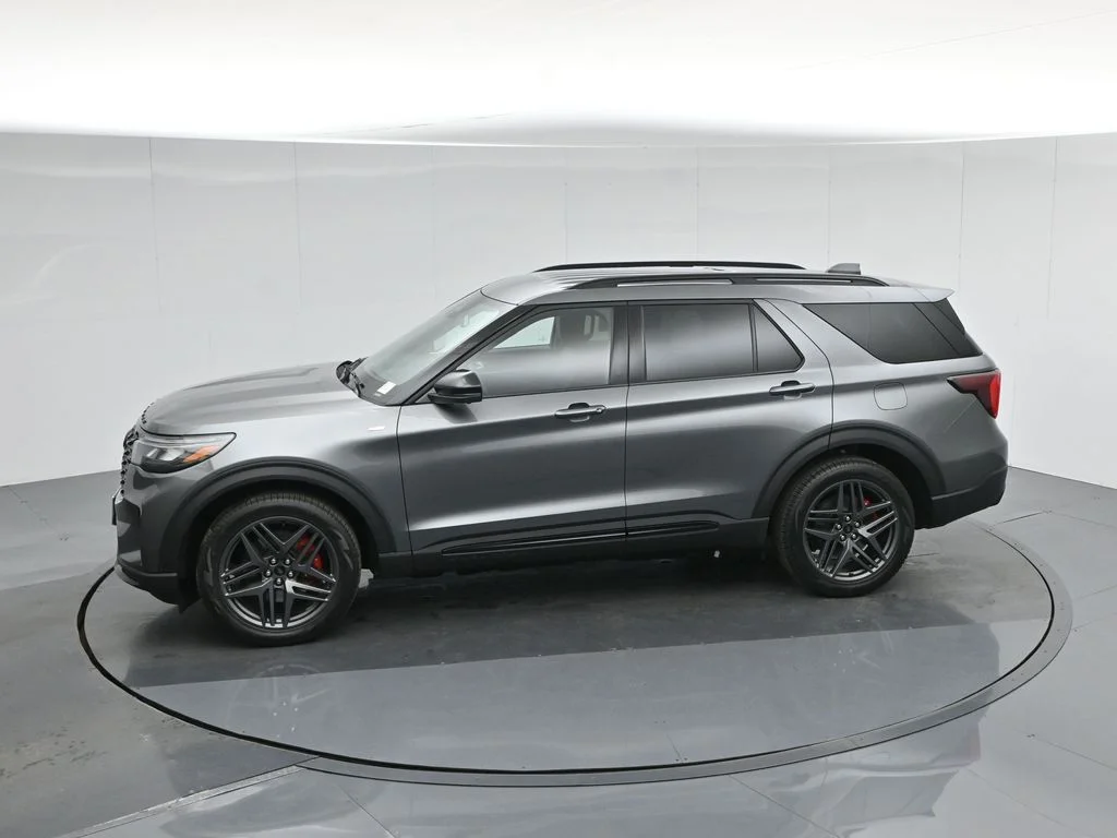 New 2026 Carbonized Gray Metallic Ford ST-Line image 48