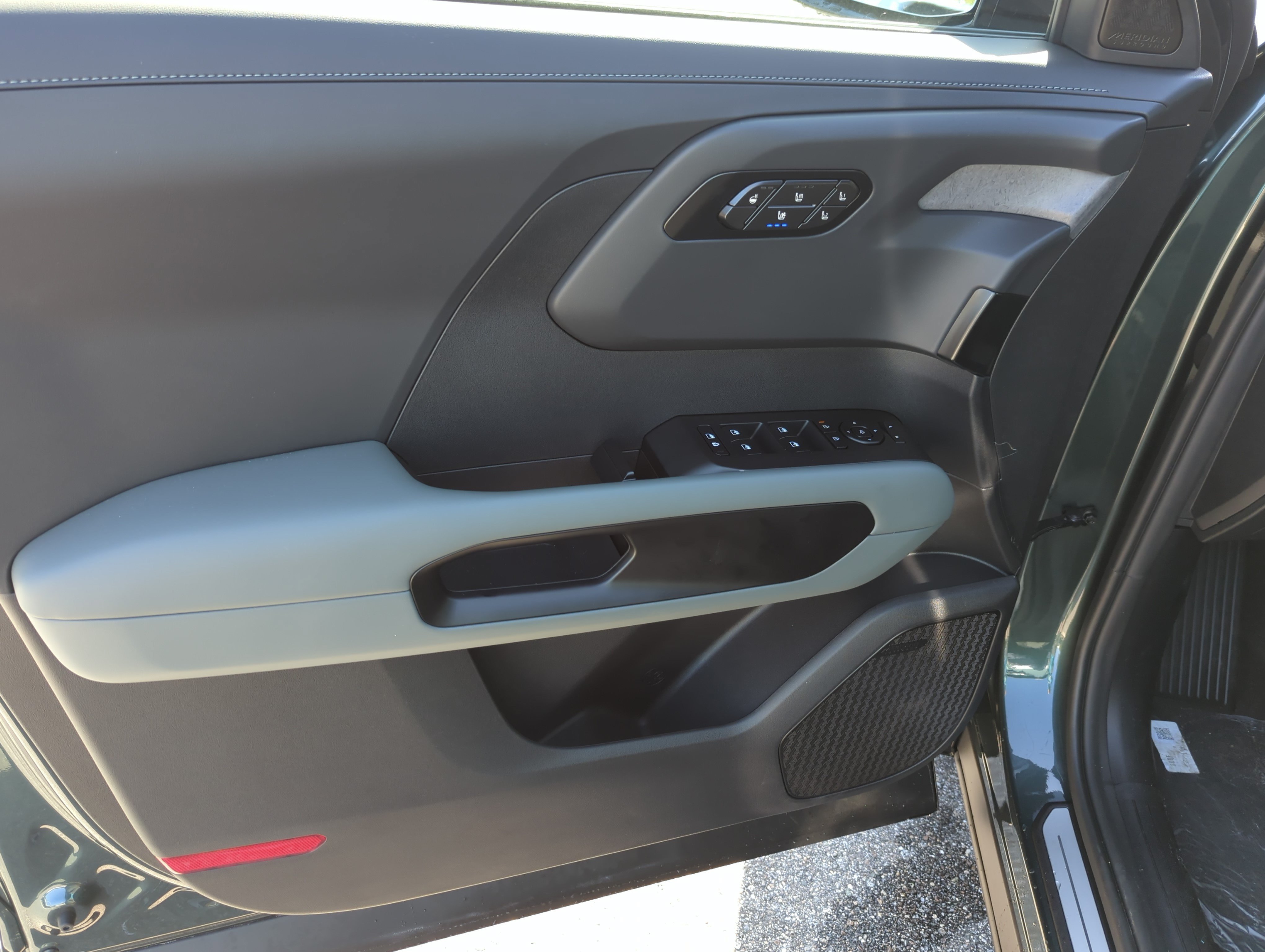 New 2027 Black Jade Green Kia X-Line SX image 18
