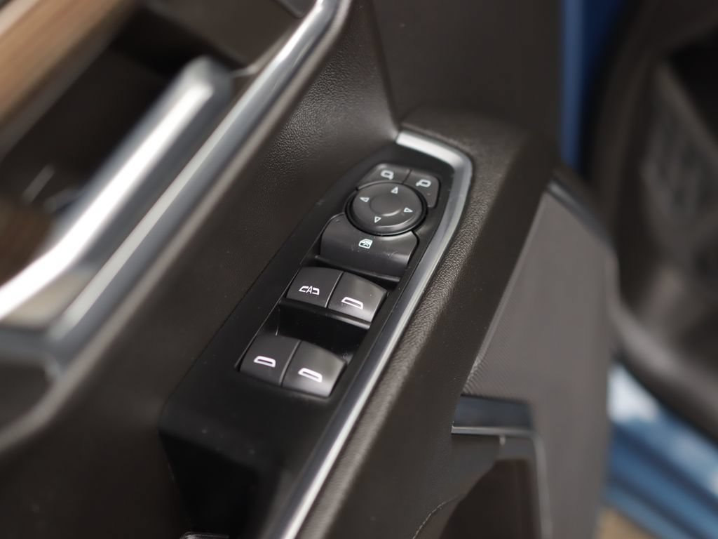 Used 2024 Lakeshore Blue Metallic Chevrolet LT (2FL) image 25