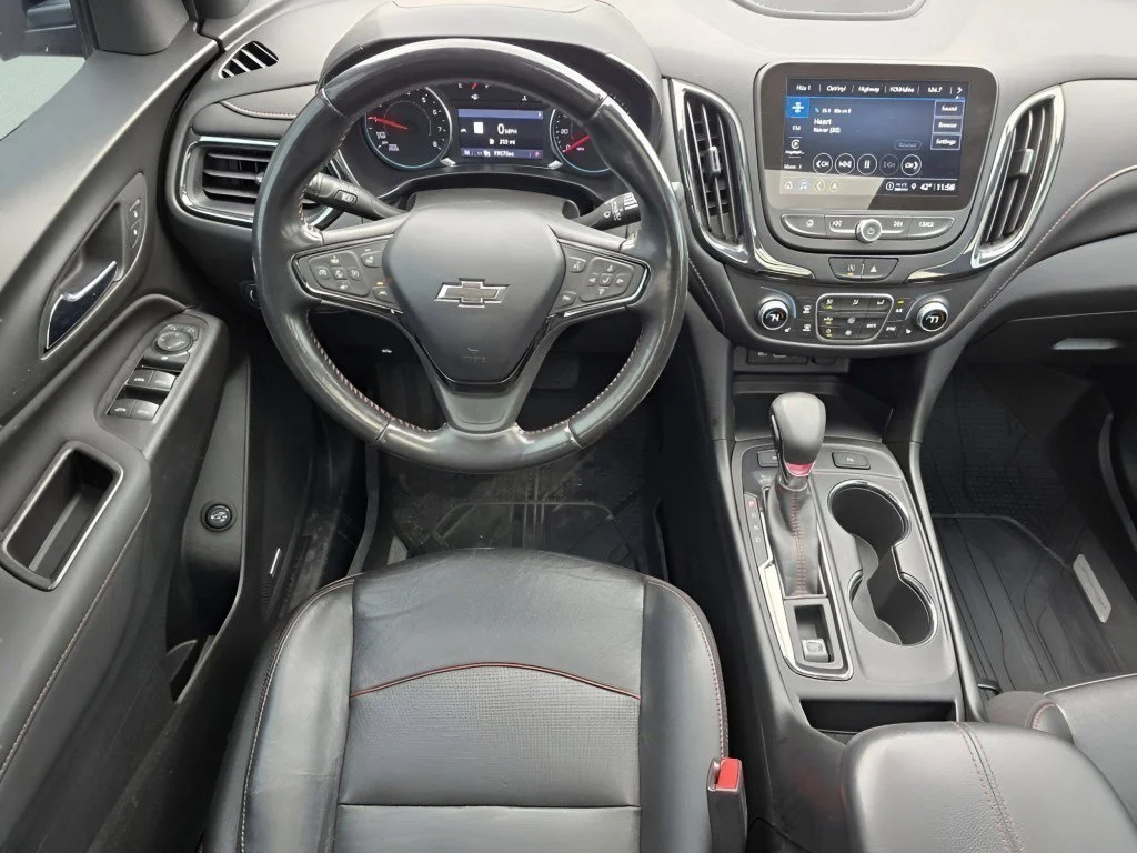 Used 2022 Mosaic Black Metallic Chevrolet RS image 32