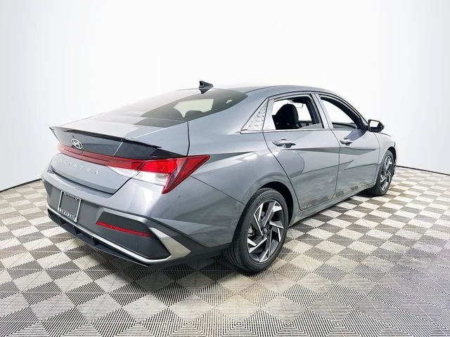 Certified Pre-Owned 2025 Hyundai Elantra SEL Sport