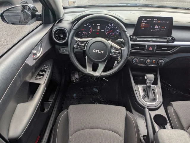 Used 2024 Black Kia LXS image 8