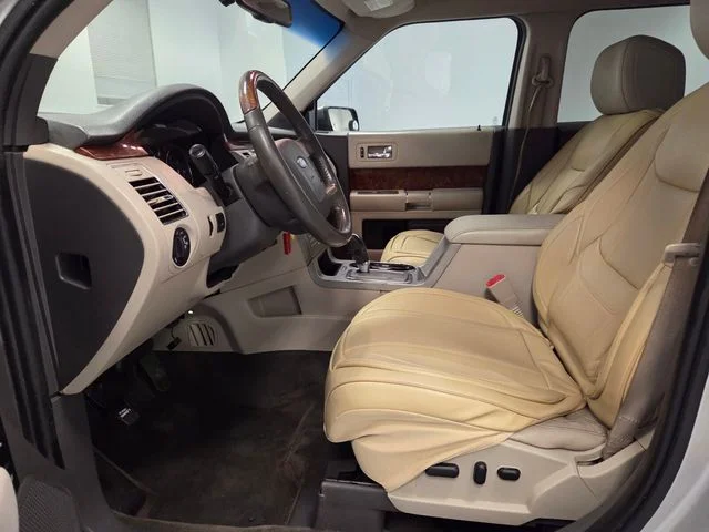 Used 2011 Silver Ford Limited image 11