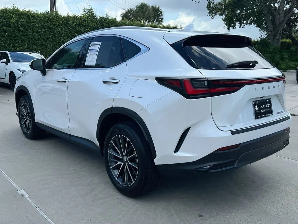 Certified Used 2025 EMINENT WHITE PEARL Lexus 250 Premium image 5