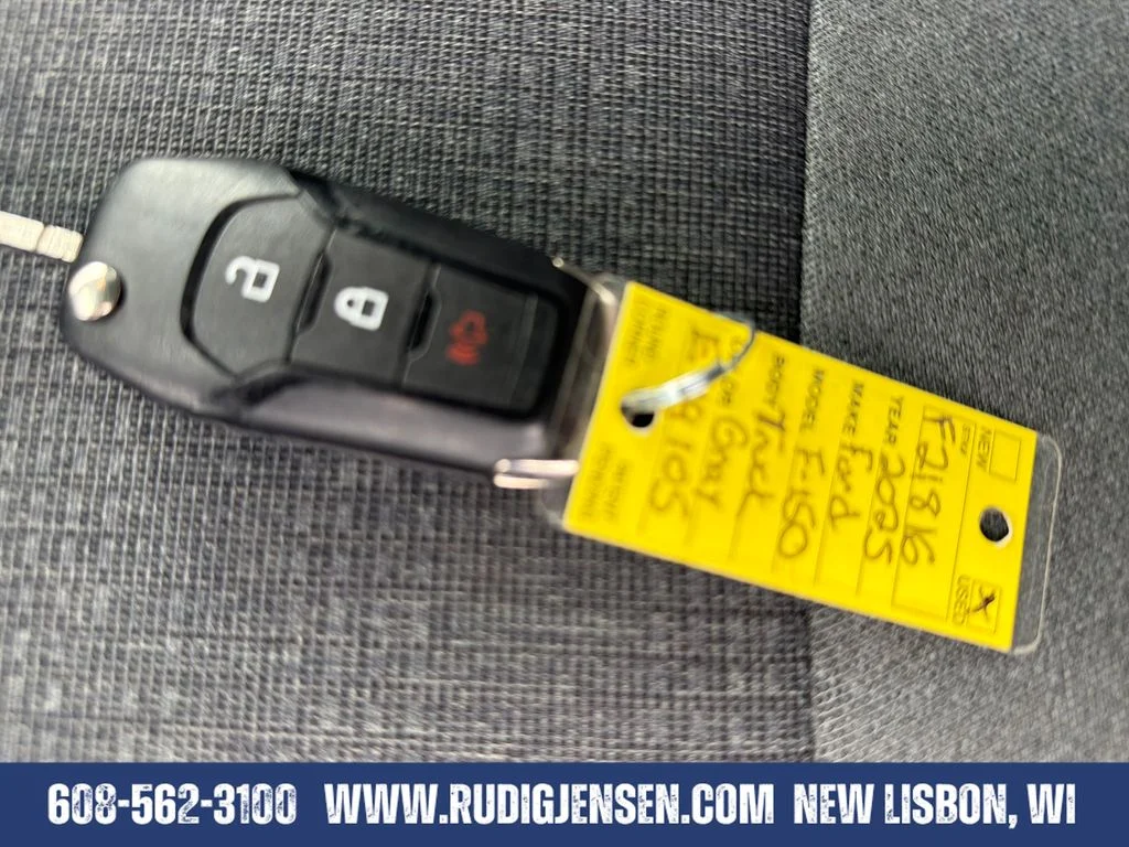 Used 2025 Gray Ford XLT image 27