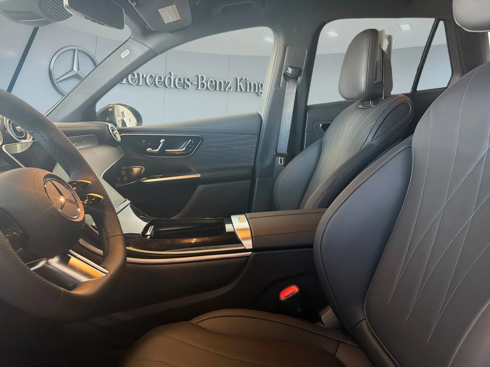 New 2026 Black Mercedes-Benz GLC 350e 4MATIC SUV image 11