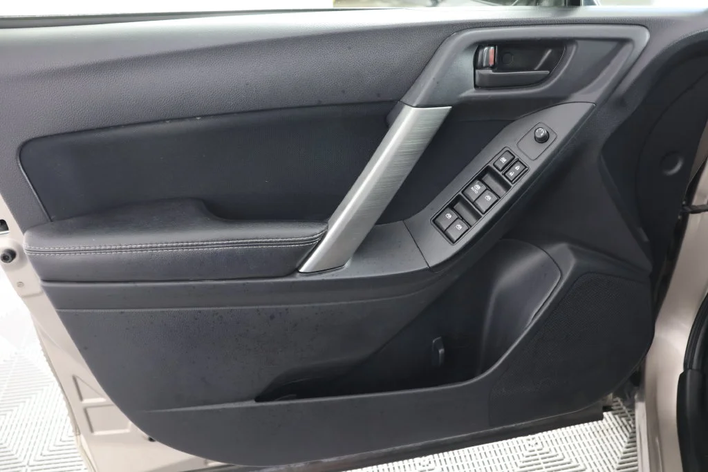 Used 2016 Burnished Bronze Metallic Subaru 2.5i Premium image 24