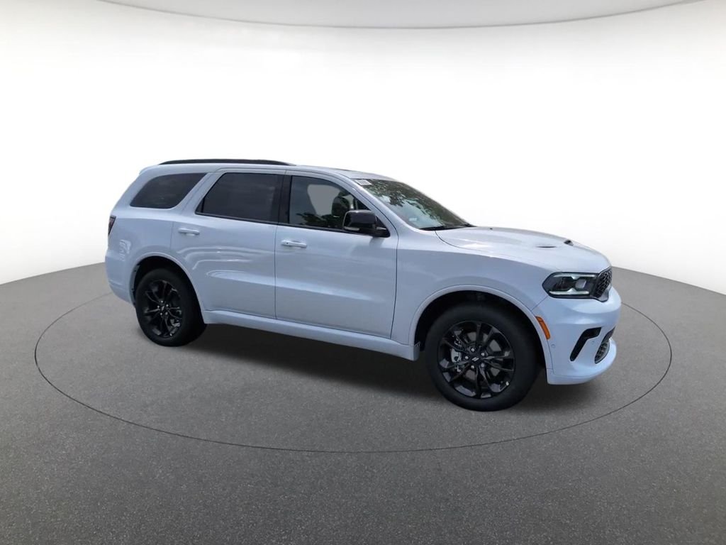 New 2026 White Knuckle Clear-Coat Exterior Paint Dodge GT Plus image 4