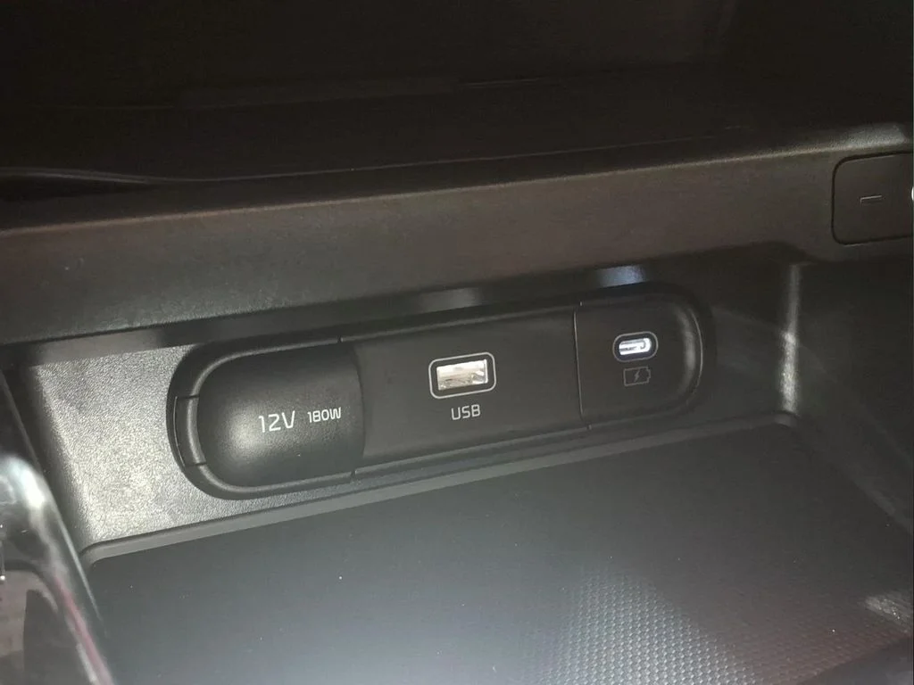 Used 2025 Red Kia EX image 11