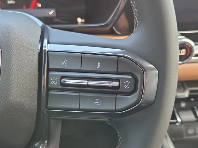 2026 GMC Canyon AT4 - Photo 18