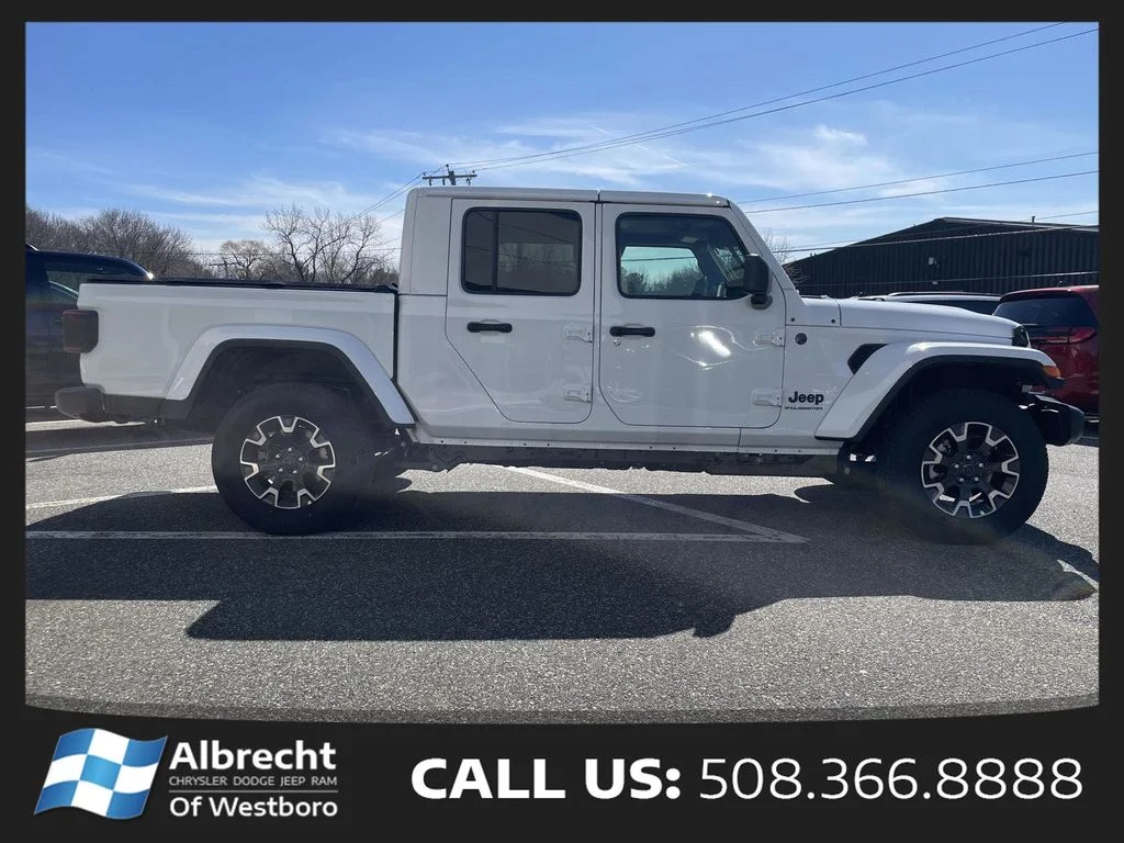 New 2026 Bright White Clear-Coat Exterior Paint Jeep Sahara image 6