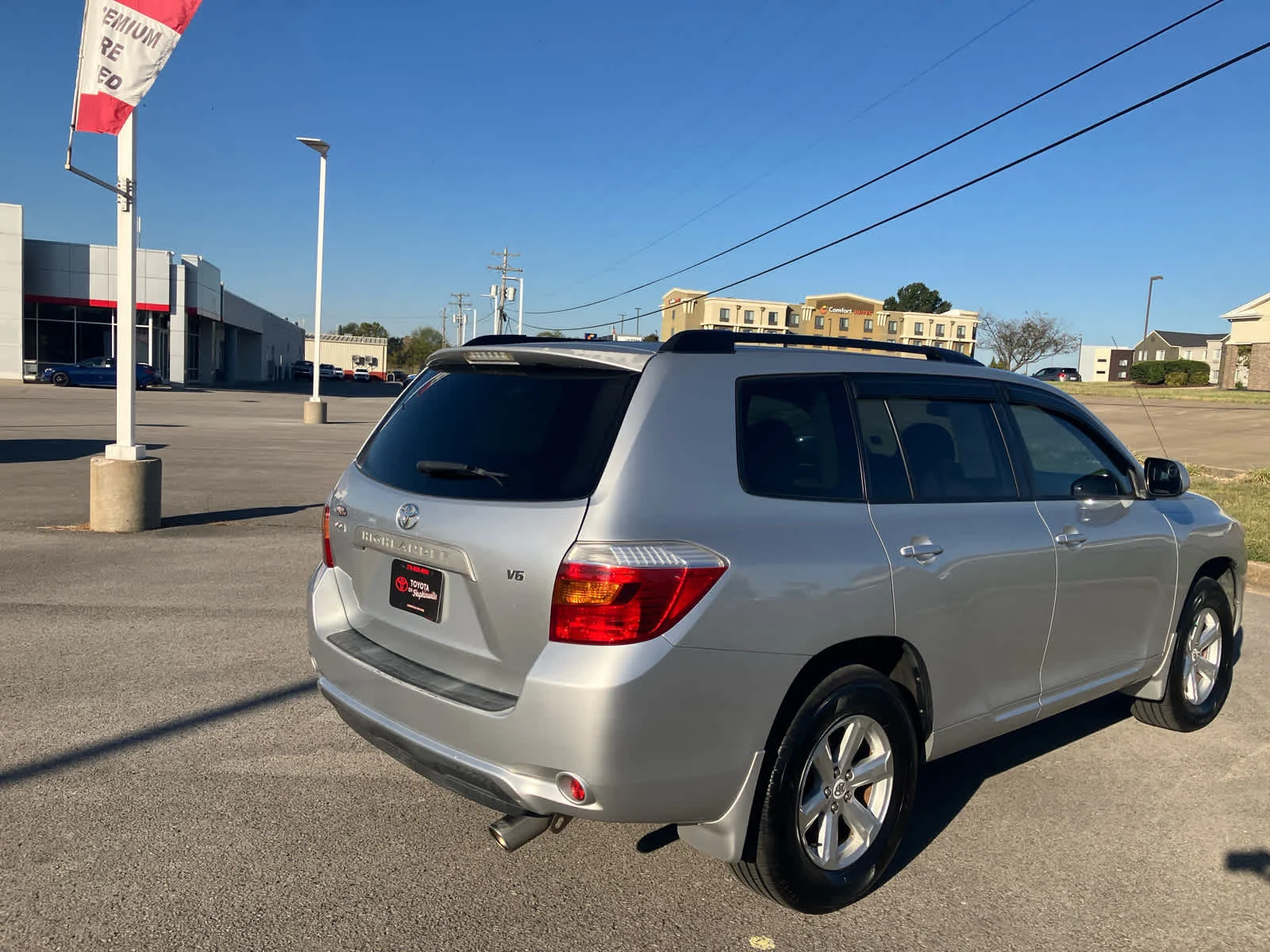 Used 2008 Classic Silver Metallic Toyota Base image 7