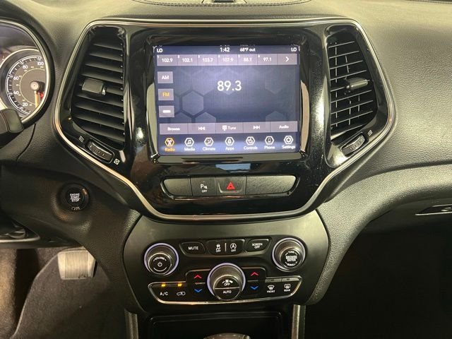 Certified Used 2019 Gray Jeep Limited image 21