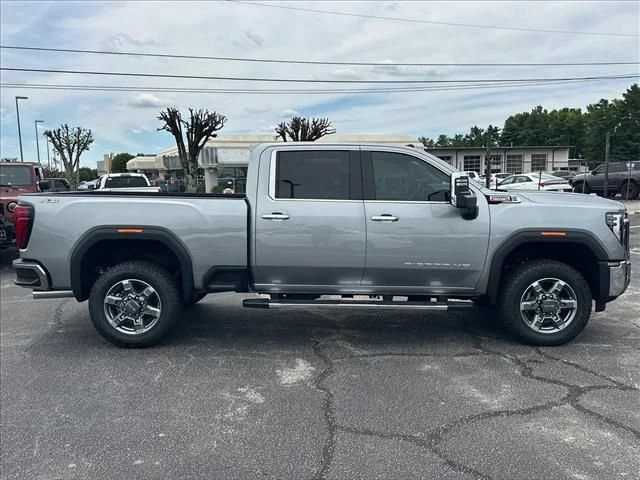 2026 GMC Sierra 2500HD SLT - Photo 13