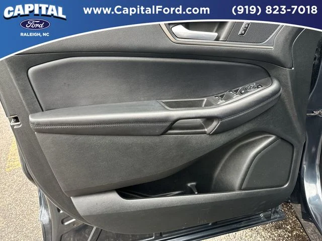 Used 2023 Blue Ford SEL image 19