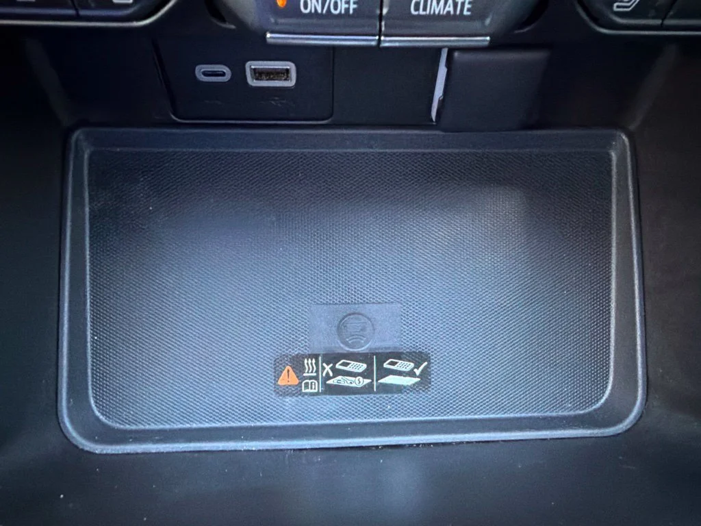 Used 2024 Sterling Metallic GMC AT4 image 25