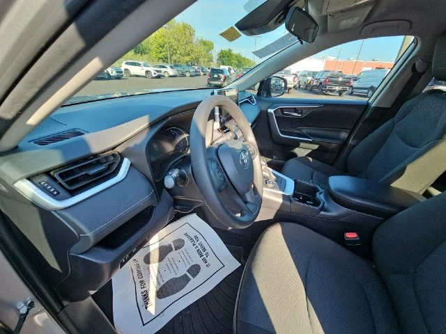 Used 2024 Silver Toyota XLE image 18