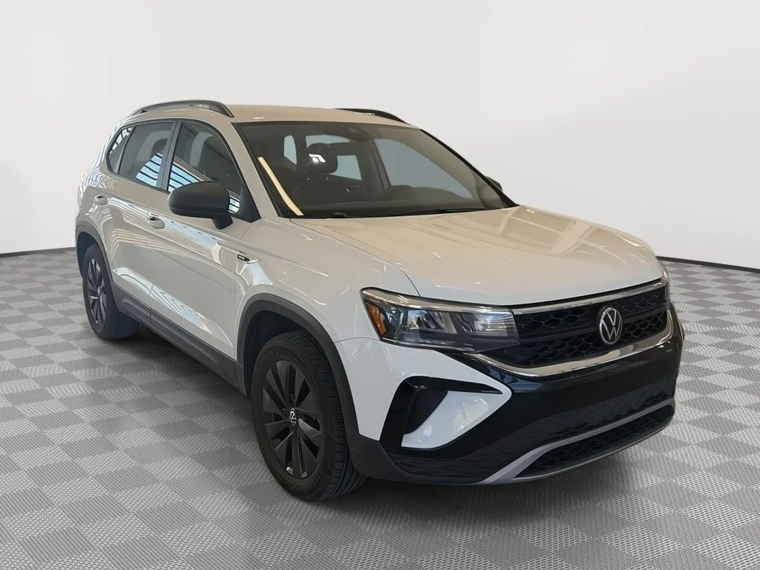 2022 Volkswagen Taos 1.5T S 4Motion's photo