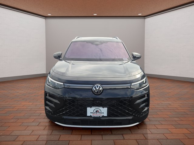 Certified Used 2025 Deep Black Pearl Volkswagen 2.0T SEL R-Line image 32