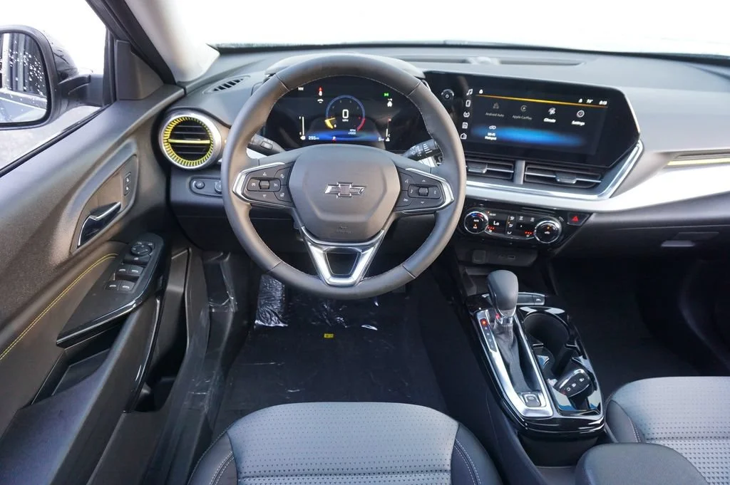 2026 Chevrolet Trax LT - Photo 12