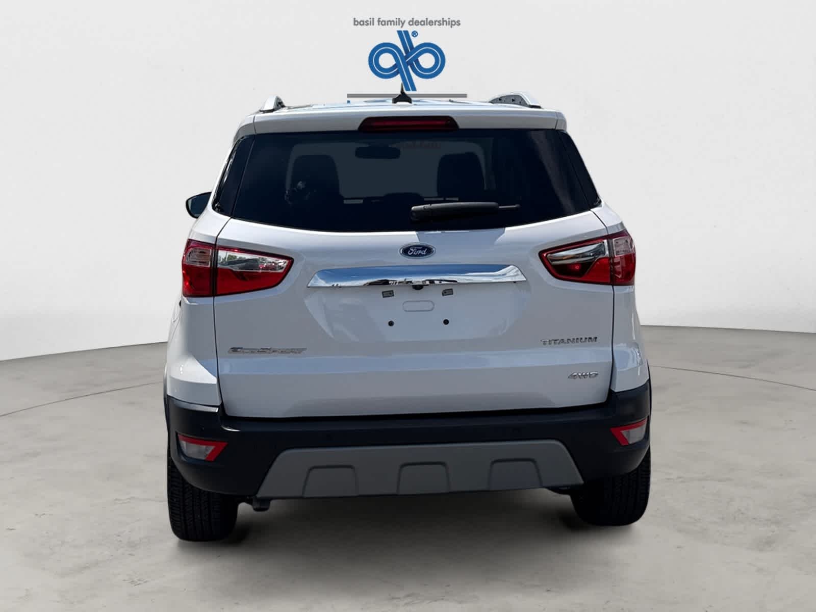 Used 2020 White Platinum Metallic Tri-Coat Ford Titanium image 5
