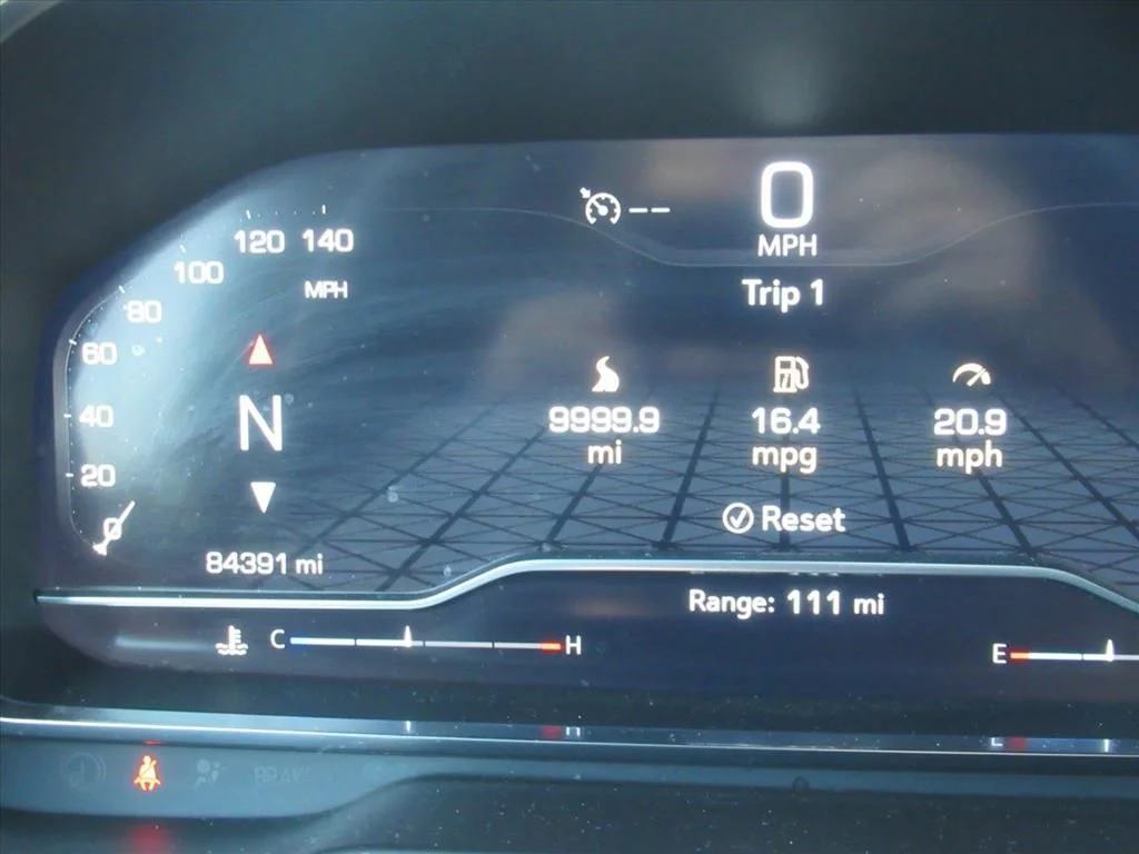 Used 2022 Black GMC SLT image 30