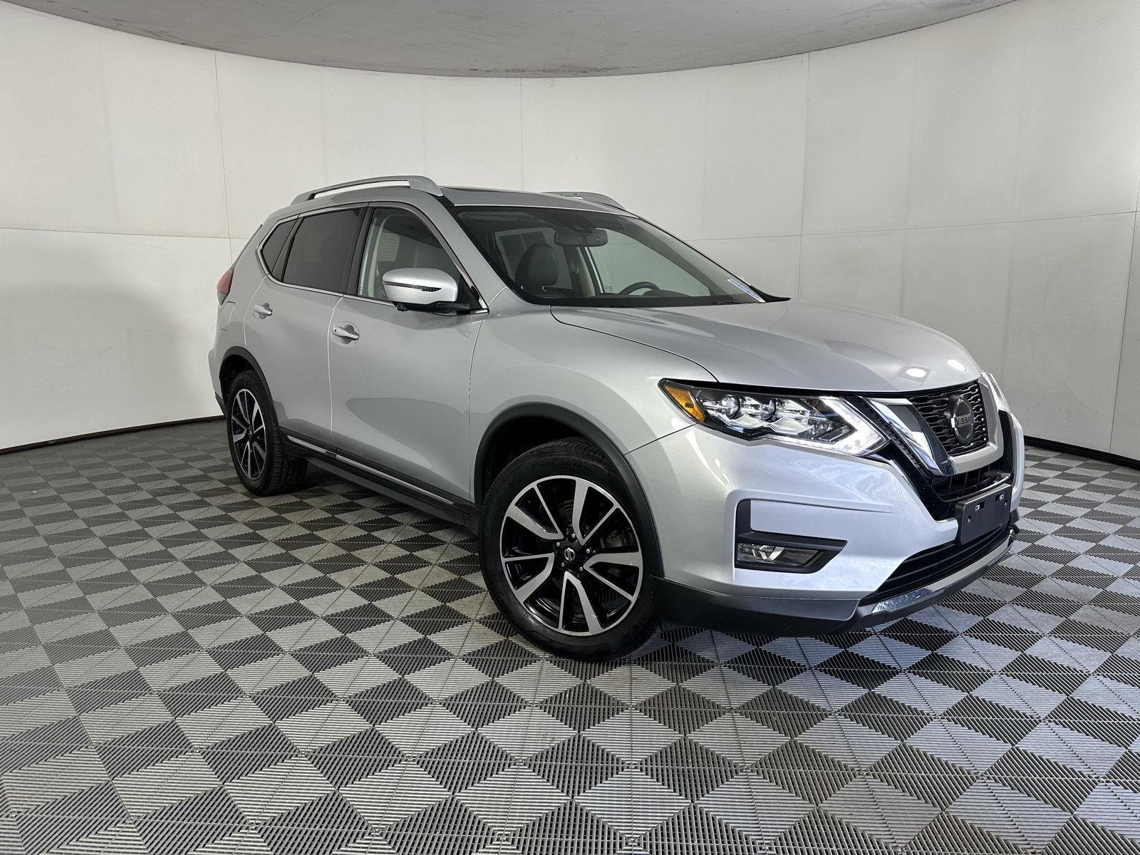 Used 2019 Gy Nissan  image 16