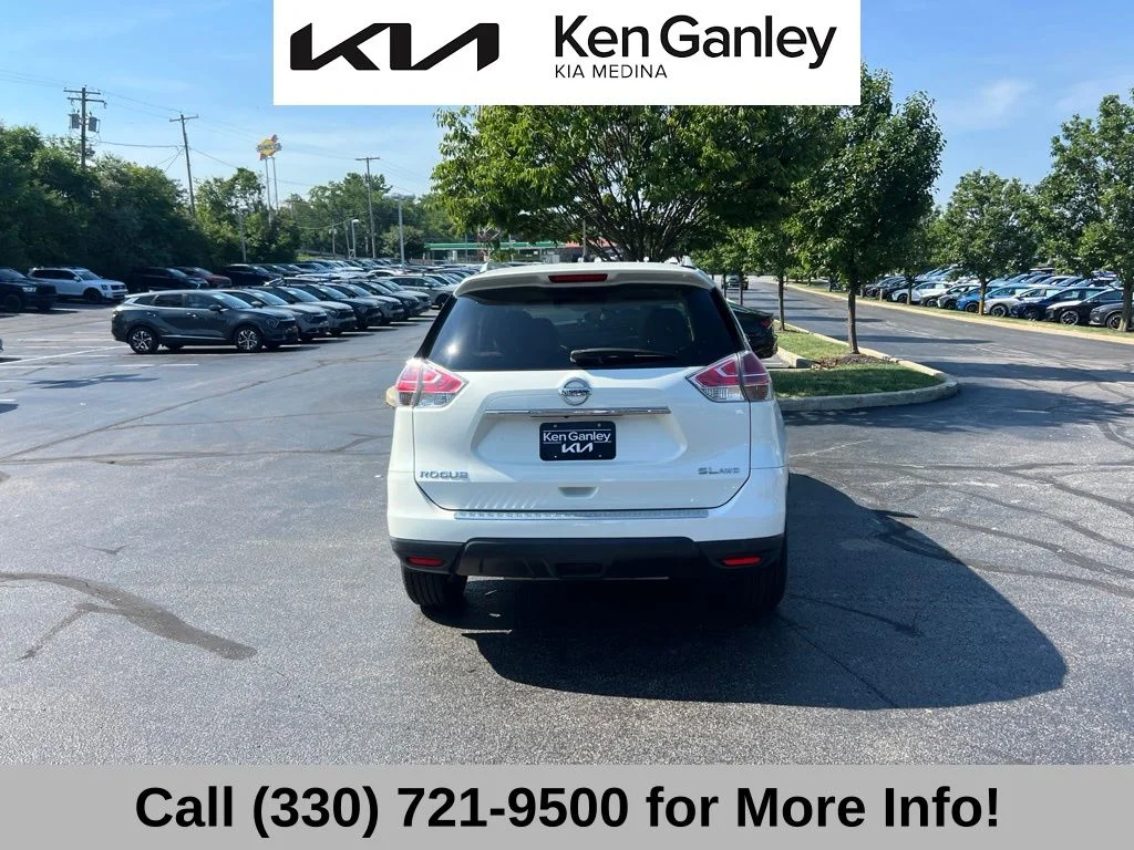 Used 2015 White Nissan SL image 6