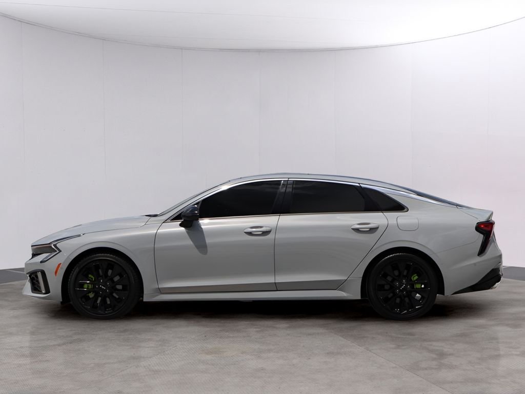 Used 2026 Wolf Gray Kia GT image 4