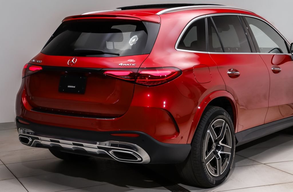 New 2026 Red Mercedes-Benz GLC 300 image 4