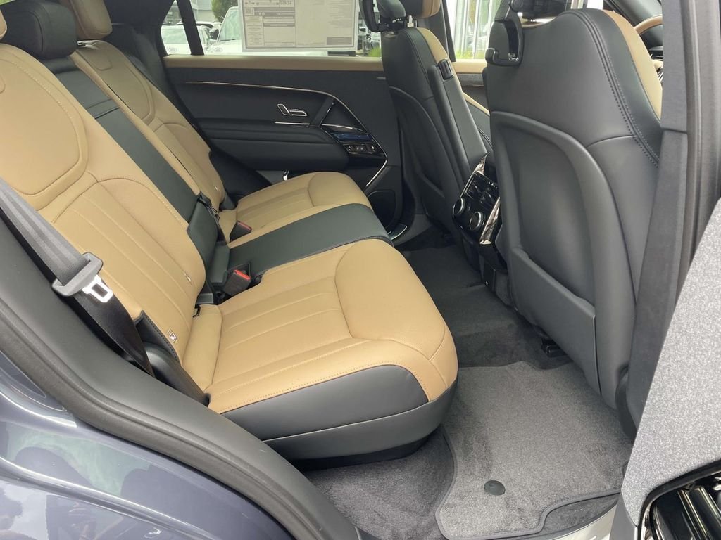 New 2026 Varesine Blue Land Rover Dynamic SE image 19