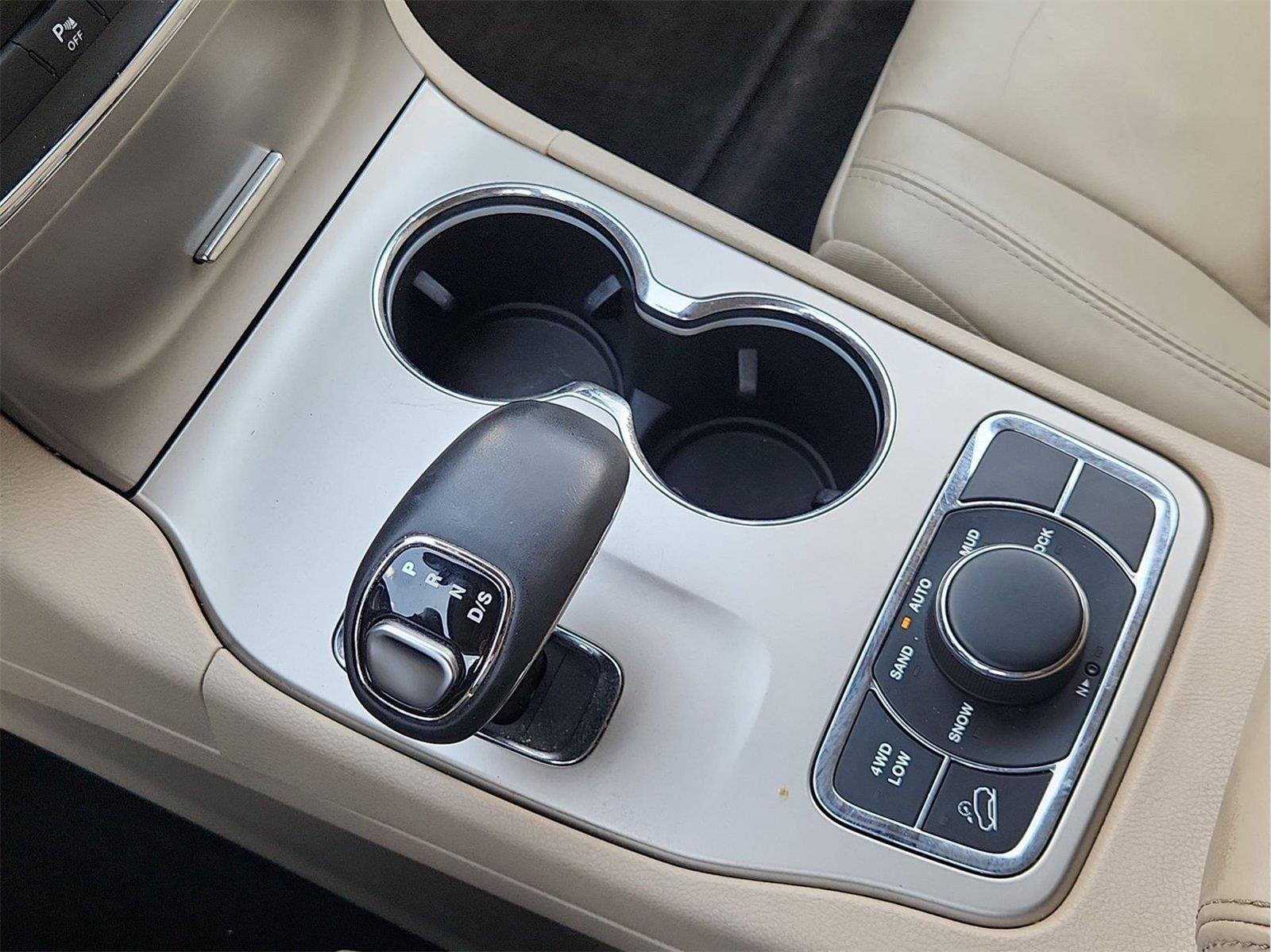 2015 Jeep Grand Cherokee Limited Gray at Auto Boutique Texas