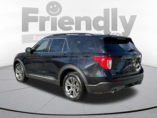 Used 2021 Black Ford XLT image 9
