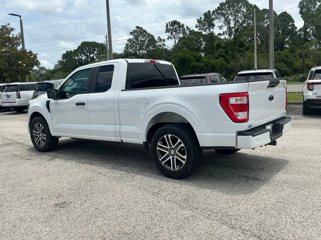 Used 2023 White Ford XL image 5