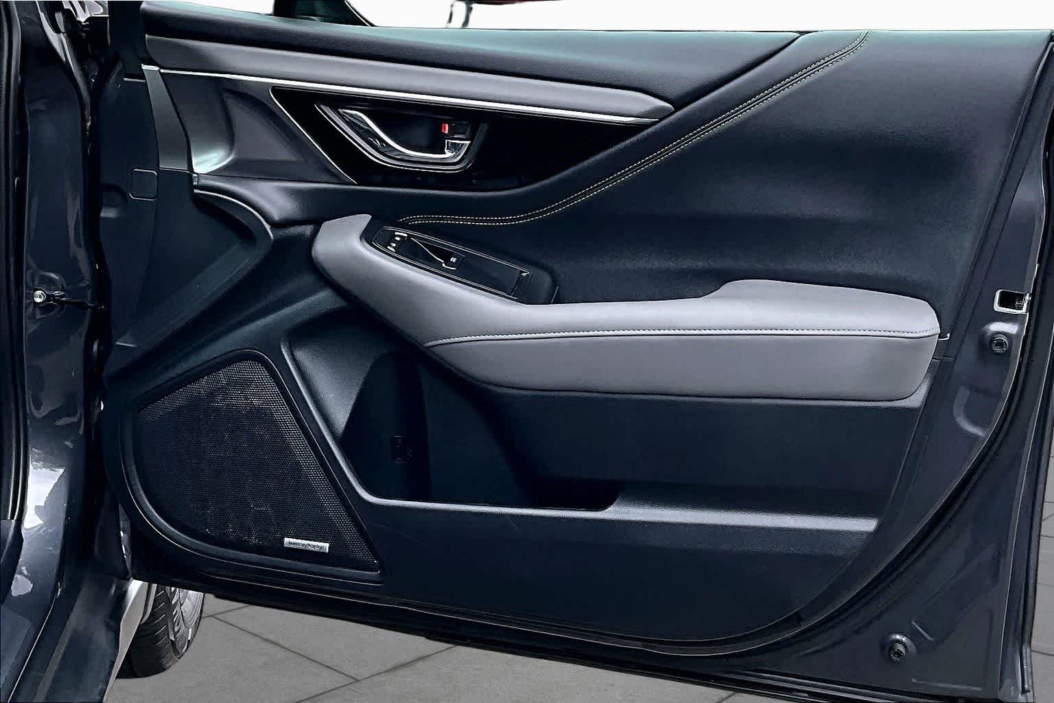 Used 2024 Magnetite Gray Metallic Subaru Onyx Edition image 23