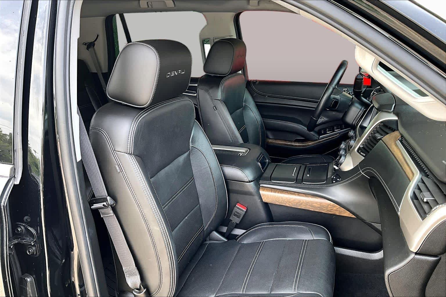 Used 2019 Onyx Black GMC Denali image 8
