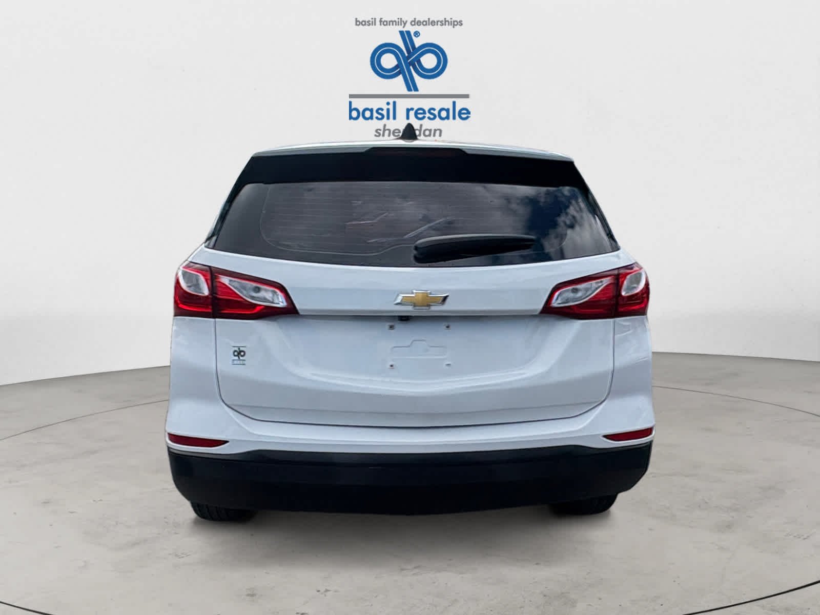 Used 2019 Summit White Chevrolet LS image 6