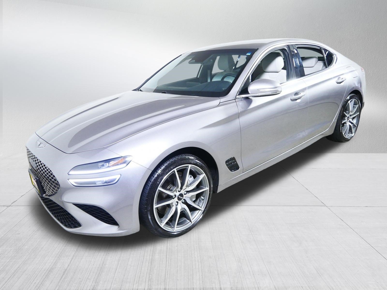 Certified Used 2024 Savile Silver Genesis 2.5T image 3