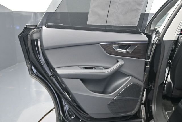 Used 2023 Mythos Black Metallic Audi 55 Prestige image 18